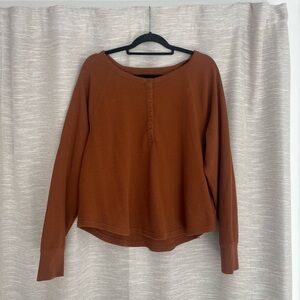 GAP Women's Rust Long Sleeve Top